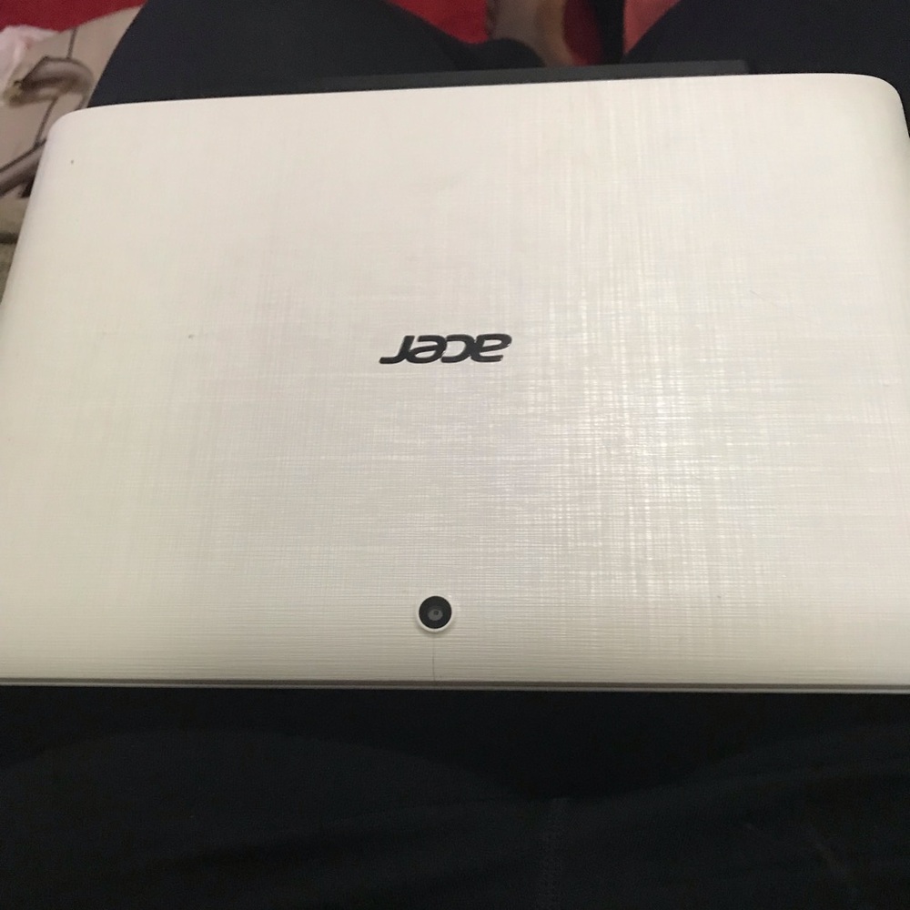 Acer switch - Picture 2 of 3